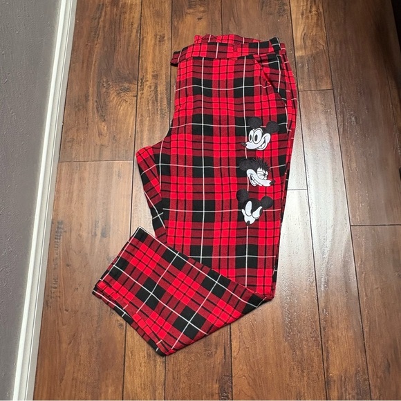 Disney Hot Topic Mickey Mouse Red and Black Plaid Pants Plus Size 2 / Size 16/18 - Picture 3 of 8